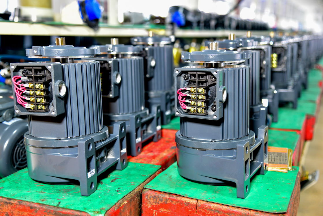 CV 1500W 2HP ACギヤ モーター32MMシャフトCH32-1500 CH CVの減力剤モーターによって3PHASE REDUCTORは電動機の変速機が自動車に乗る